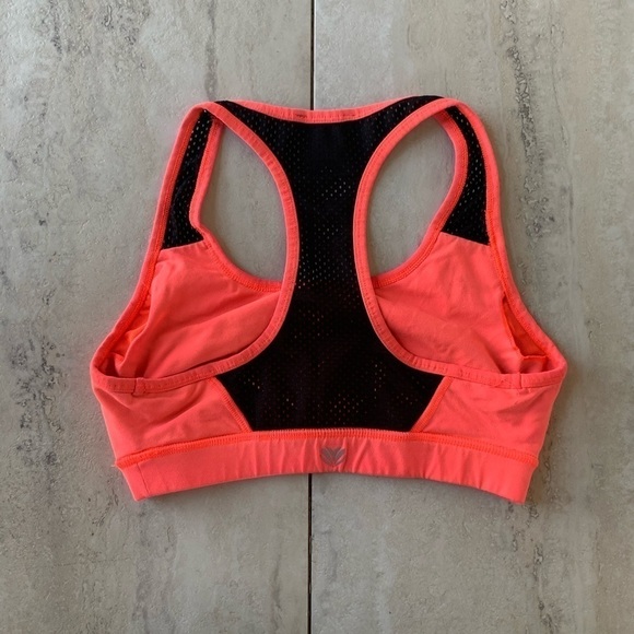 Forever21 Pink & Black Mesh Sports Bra - Picture 4 of 10